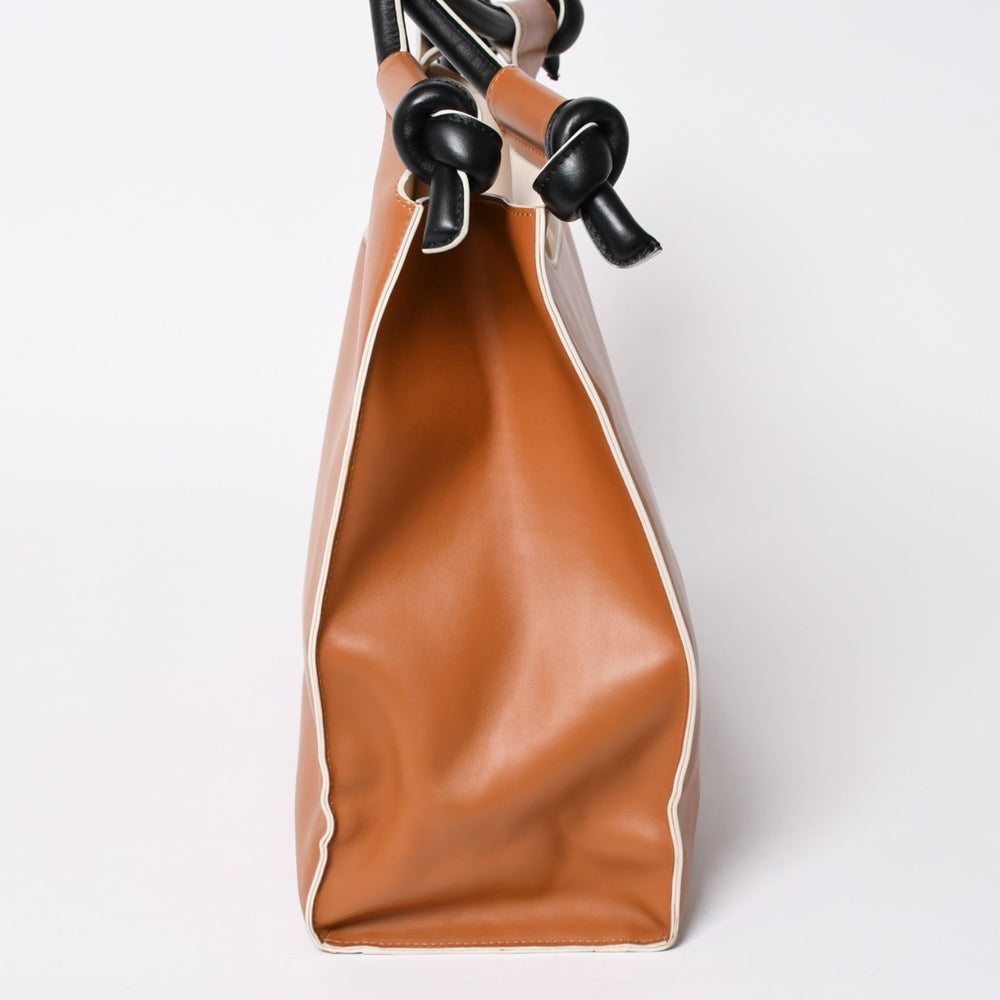極美品 MARNI マルニ レザーハンドバッグ BMMP0057Q0 ブラウン ブラック アイボリー イタリア製 ゴールド金具 中古 4a006211