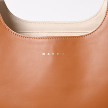 Load the image into the gallery viewer. 極美品 MARNI マルニ レザーハンドバッグ BMMP0057Q0 ブラウン ブラック アイボリー イタリア製 ゴールド金具 中古 4a006211