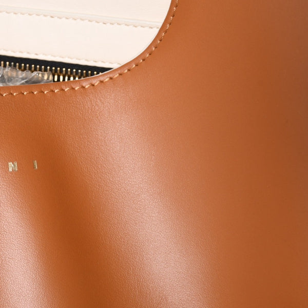 極美品 MARNI マルニ レザーハンドバッグ BMMP0057Q0 ブラウン ブラック アイボリー イタリア製 ゴールド金具 中古 4a006211