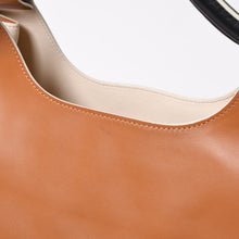 Load the image into the gallery viewer. 極美品 MARNI マルニ レザーハンドバッグ BMMP0057Q0 ブラウン ブラック アイボリー イタリア製 ゴールド金具 中古 4a006211