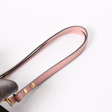 Load the image into the gallery viewer. 極美品 LOUIS VUITTON ルイヴィトン ネオノエMM ショルダーバッグ M44022 モノグラム ブラウン ピンク ゴールド金具 中古 4a006208