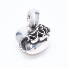 将图片加载到图库查看器中。 極美品 CHROME HEARTS クロムハーツ HEART WITH JUMP RING ハート ウィズ ジャンプリング ペンダントトップ 重量約12.84 中古 4a006264