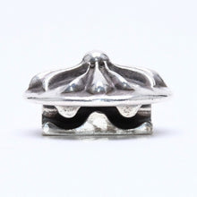 Load the image into the gallery viewer. 極美品 CHROME HEARTS クロムハーツ クロスボールボタン ヘアバンド用 コンチョ 重量約12.75g 2008/.925刻印 シルバー925 中古 4a006289