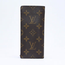 Load the image into the gallery viewer. 極美品 LOUIS VUITTTON ルイヴィトン モノグラム キャンバス エテュイリュネットサンプール メガネケース ブラウン M62962 中古 4a006101