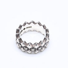 画像をギャラリービューアに読み込む, CHROME HEARTS クロムハーツ DOUBLE PYRAMID PLUS RING ダブルピラミッド プラス リング 重量10.19g サイズ14号 シルバー925 美品 中古 4a006267