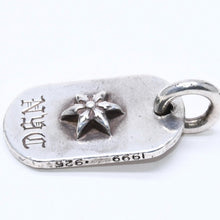 Load the image into the gallery viewer. CHROME HEARTS クロムハーツ RAISED STAR DOGTAG NYC レイズドスター ドッグタグ ペンダントトップ NYC限定 重量11.11g 美品 中古 4a006270