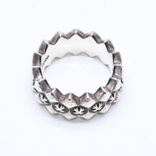 画像をギャラリービューアに読み込む, CHROME HEARTS クロムハーツ DOUBLE PYRAMID PLUS RING ダブルピラミッド プラス リング 重量10.19g サイズ14号 シルバー925 美品 中古 4a006267