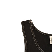 Load the image into the gallery viewer. CHROME HEARTS クロムハーツ オールド タンクトップ サイズL CHクロス オールドイングリッシュ Tバー ブラック ホワイト 美品 中古 4a006271