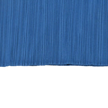 Load the image into the gallery viewer. 極美品 ISSEI MIYAKE イッセイミヤケ PLEATS PLEASE プリーツプリーズ トップス 半袖 ブルー サイズ4 中古 4a006118