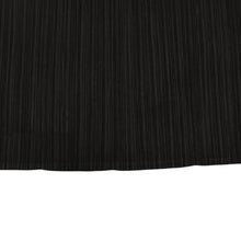 Load the image into the gallery viewer. 極美品 ISSEI MIYAKE イッセイミヤケ PLEATS PLEASE プリーツプリーズ スカート ボトムス 6443013 ブラック サイズ1 中古 4a006117