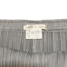 Load the image into the gallery viewer. ISSEI MIYAKE イッセイミヤケ PLEATS PLEASE プリーツプリーズ パンツ ボトムス グレー 美品 中古 4a006119
