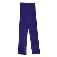 Load the image into the gallery viewer. 極美品 ISSEI MIYAKE イッセイミヤケ PLEATS PLEASE プリーツプリーズ パンツ ボトムス パープル 中古 4a006116