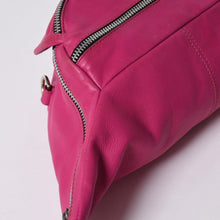画像をギャラリービューアに読み込む, 極美品 CHROME HEARTS クロムハーツ #1 SNAT PACK #1スナットパック ボディバッグ ダガー ガンスリンガー ピンク シルバー925 中古 4a006162