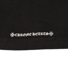 Load the image into the gallery viewer. CHROME HEARTS クロムハーツ 半袖Tシャツ サイズM オールドイングリッシュ ネックロゴ スクロールラベル ブラック 美品 中古 4a006278