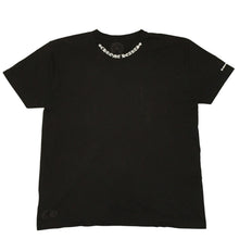 画像をギャラリービューアに読み込む, 極美品 CHROME HEARTS クロムハーツ 半袖Tシャツ サイズXXL ネックロゴ オールドイングリッシュ スクロールラベル ブラック 中古 4a006276