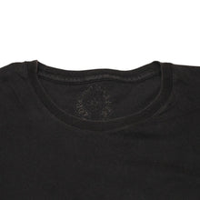 Load the image into the gallery viewer. CHROME HEARTS クロムハーツ 半袖Tシャツ サイズS CHプラス オールドイングリッシュ スクロールラベル ブラック 美品 中古 4a006277