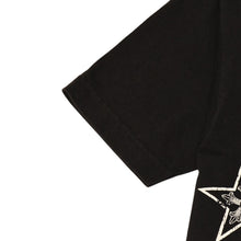 Load the image into the gallery viewer. CHROME HEARTS クロムハーツ 半袖Tシャツ サイズS オールドイングリッシュ スター Tバー プリント ブラック ホワイト 美品 中古 4a006279