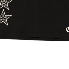 Load the image into the gallery viewer. CHROME HEARTS クロムハーツ 半袖Tシャツ サイズS オールドイングリッシュ スター Tバー プリント ブラック ホワイト 美品 中古 4a006279