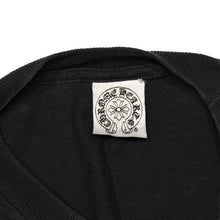 将图片加载到图库查看器中。 CHROME HEARTS クロムハーツ × KYOSUKE HIMURO 氷室京介 半袖Tシャツ サイズS CHクロス ライブ限定 ヒムロック 美品 中古 4a006283