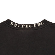 Load the image into the gallery viewer. CHROME HEARTS クロムハーツ オールド 半袖Tシャツ サイズS NYC限定 オールドイングリッシュ ネックロゴ ブラック 美品 中古 4a006280