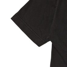 Load the image into the gallery viewer. CHROME HEARTS クロムハーツ オールド 半袖Tシャツ サイズS NYC限定 オールドイングリッシュ ネックロゴ ブラック 美品 中古 4a006280