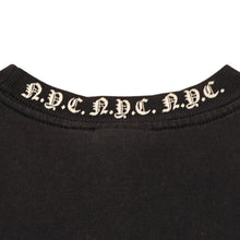 Load the image into the gallery viewer. CHROME HEARTS クロムハーツ オールド 半袖Tシャツ サイズS NYC限定 オールドイングリッシュ ネックロゴ ブラック 美品 中古 4a006280