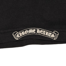Load the image into the gallery viewer. CHROME HEARTS クロムハーツ オールド 半袖Tシャツ サイズS NYC限定 オールドイングリッシュ ネックロゴ ブラック 美品 中古 4a006280