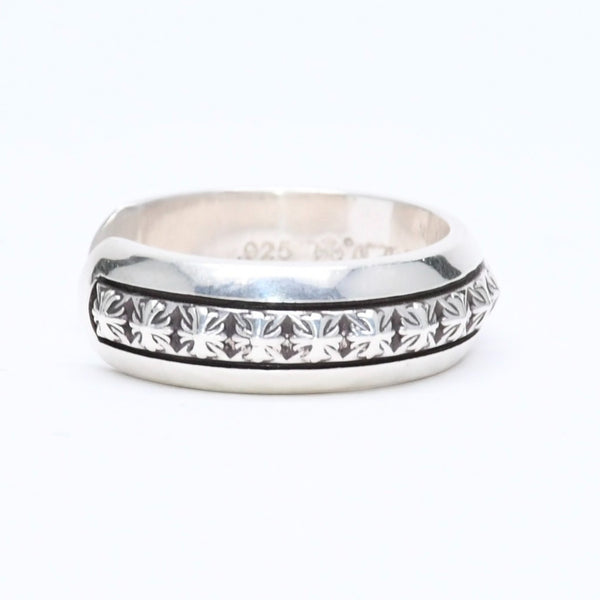 極美品 CHROME HEARTS クロムハーツ CH PLUS PYRAMID OPEN BAND CHプラス ピラミッド オープンバンドリング 重量7.57g 17号 中古 4a006272