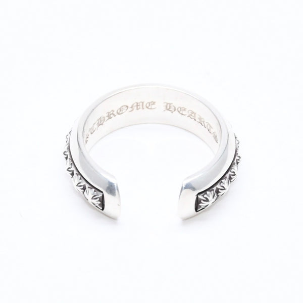 極美品 CHROME HEARTS クロムハーツ CH PLUS PYRAMID OPEN BAND CHプラス ピラミッド オープンバンドリング 重量7.57g 17号 中古 4a006272