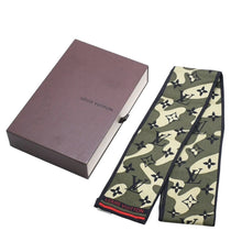 画像をギャラリービューアに読み込む, 新品同様品 LOUIS VUITTON ルイヴィトン 村上隆 バンドー モノグラモフラージュ M74223 スカーフ ツイリー シルク 中古 4a005715