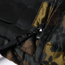 将图片加载到图库查看器中。 極美品 LOUIS VUITTON ルイヴィトン ダウンジャケット 中綿ジャケット カモフラージュ 村上隆 サイズ6 カシミヤ 迷彩 中古 4a005712