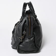 将图片加载到图库查看器中。 極美品 BALENCIAGA バレンシアガ ザ・シティ 115748 ブラック レザー ブロンズ金具 2WAY ハンドバッグ ショルダーバッグ 中古 4a006503