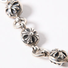 Load the image into the gallery viewer. 極美品 CHROME HEARTS クロムハーツ 1ボール ショート 1クリップ #2 クロスボール ウォレットチェーン 重量約128.17g 全長約43cm 中古 4a006325