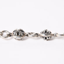Load the image into the gallery viewer. 極美品 CHROME HEARTS クロムハーツ 1ボール ショート 1クリップ #2 クロスボール ウォレットチェーン 重量約128.17g 全長約43cm 中古 4a006325