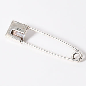極美品 CHROME HEARTS クロムハーツ SAFETY PIN XL セーフティピン XL 重量約58.25g 2010/.925刻印 ピラミッド CHプラス 中古 4a006332
