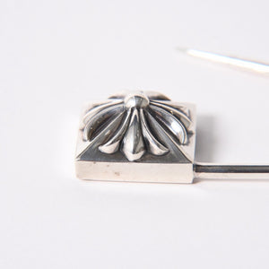 極美品 CHROME HEARTS クロムハーツ SAFETY PIN XL セーフティピン XL 重量約58.25g 2010/.925刻印 ピラミッド CHプラス 中古 4a006332