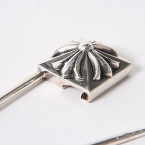 極美品 CHROME HEARTS クロムハーツ SAFETY PIN XL セーフティピン XL 重量約58.25g 2010/.925刻印 ピラミッド CHプラス 中古 4a006332