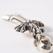 Load the image into the gallery viewer. 極美品 CHROME HEARTS クロムハーツ DBL CH CRS SML W/BALE ダブルCHクロス スモール W/ベイル ペンダントトップ 重量約20.96g 中古 4a006263