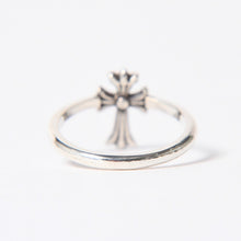 Load the image into the gallery viewer. 極美品 CHROME HEARTS クロムハーツ BUBBLGM CH CRS バブルガム CHクロスリング 指輪 重量約1.73g サイズ7号 シルバー925 中古 4a006261