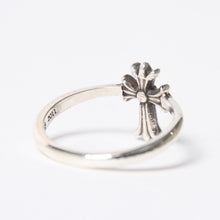 Load the image into the gallery viewer. 極美品 CHROME HEARTS クロムハーツ BUBBLGM CH CRS バブルガム CHクロスリング 指輪 重量約1.73g サイズ7号 シルバー925 中古 4a006261