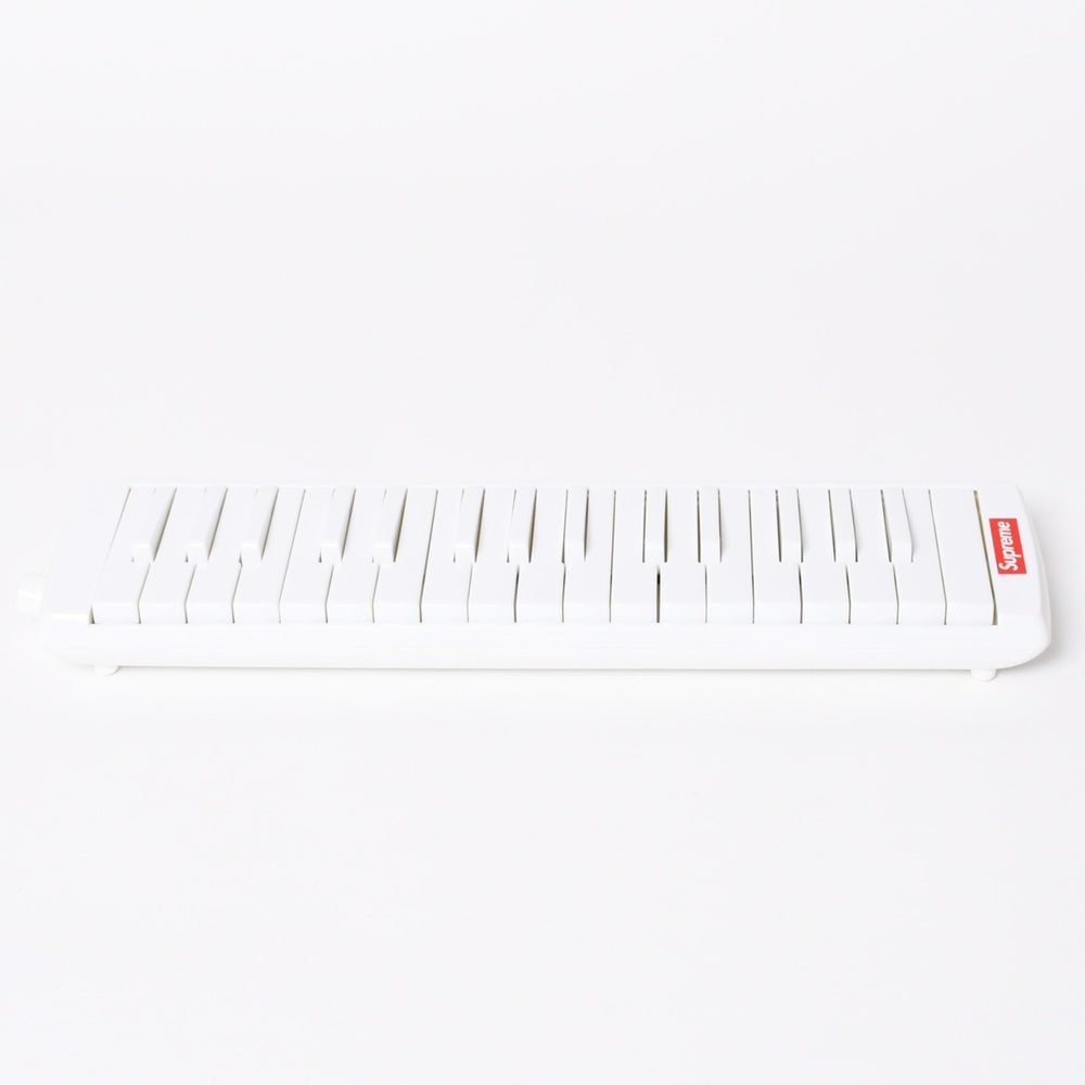 極美品 Supreme×Hohner シュプリーム ホーナー 鍵盤 ハーモニカ 楽器 メロディカ 18AW ホワイト 中古 4a006527
