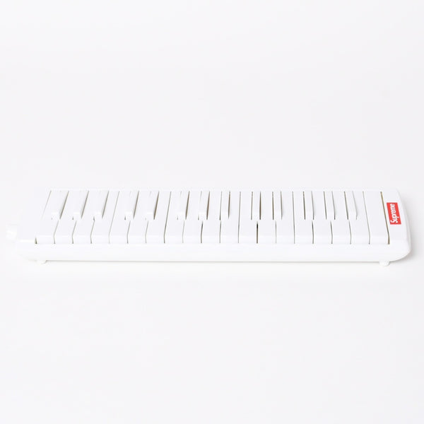 極美品 Supreme×Hohner シュプリーム ホーナー 鍵盤 ハーモニカ 楽器 メロディカ 18AW ホワイト 中古 4a006527