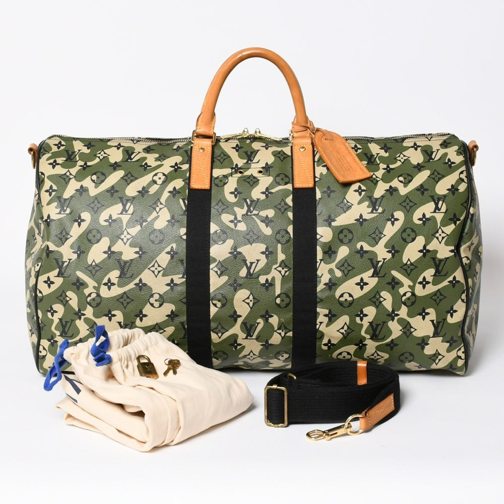 極美品 LOUIS VUITTON ルイヴィトン ×村上隆 キーポルバンドリエール55 モノグラムモフラージュ M95774 ゴールド金具 中古 4a006335