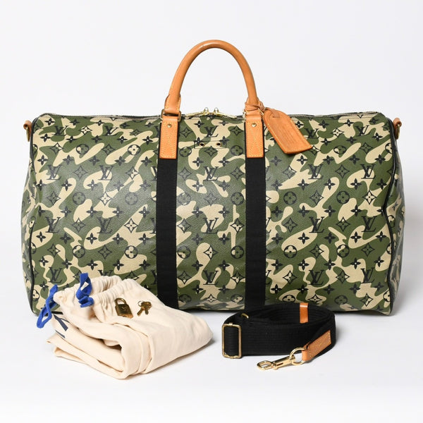 極美品 LOUIS VUITTON ルイヴィトン ×村上隆 キーポルバンドリエール55 モノグラムモフラージュ M95774 ゴールド金具 中古 4a006335