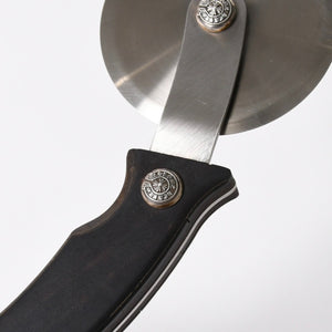 極美品 CHROME HEARTS クロムハーツ PIZZA CUTTER カトラリー ピザカッター ホースシュー CHプラス エボニーウッド ブラウン 中古 4a006336