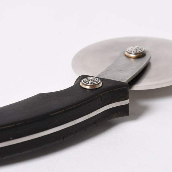 極美品 CHROME HEARTS クロムハーツ PIZZA CUTTER カトラリー ピザカッター ホースシュー CHプラス エボニーウッド ブラウン 中古 4a006336