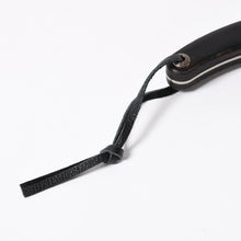 Load the image into the gallery viewer. 極美品 CHROME HEARTS クロムハーツ PIZZA CUTTER カトラリー ピザカッター ホースシュー CHプラス エボニーウッド ブラウン 中古 4a006336