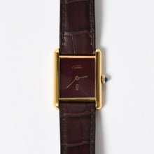 Load the image into the gallery viewer. 極美品 CARTIER カルティエ TANK LM VERMEIL マストタンク LM ヴェルメイユ 腕時計 1975713 GP レザー ボルドー文字盤 手巻き 中古 4a006044
