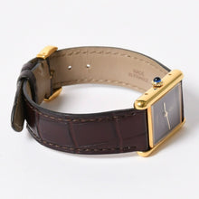 Load the image into the gallery viewer. 極美品 CARTIER カルティエ TANK LM VERMEIL マストタンク LM ヴェルメイユ 腕時計 1975713 GP レザー ボルドー文字盤 手巻き 中古 4a006044