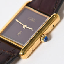 Load the image into the gallery viewer. 極美品 CARTIER カルティエ TANK LM VERMEIL マストタンク LM ヴェルメイユ 腕時計 1975713 GP レザー ボルドー文字盤 手巻き 中古 4a006044